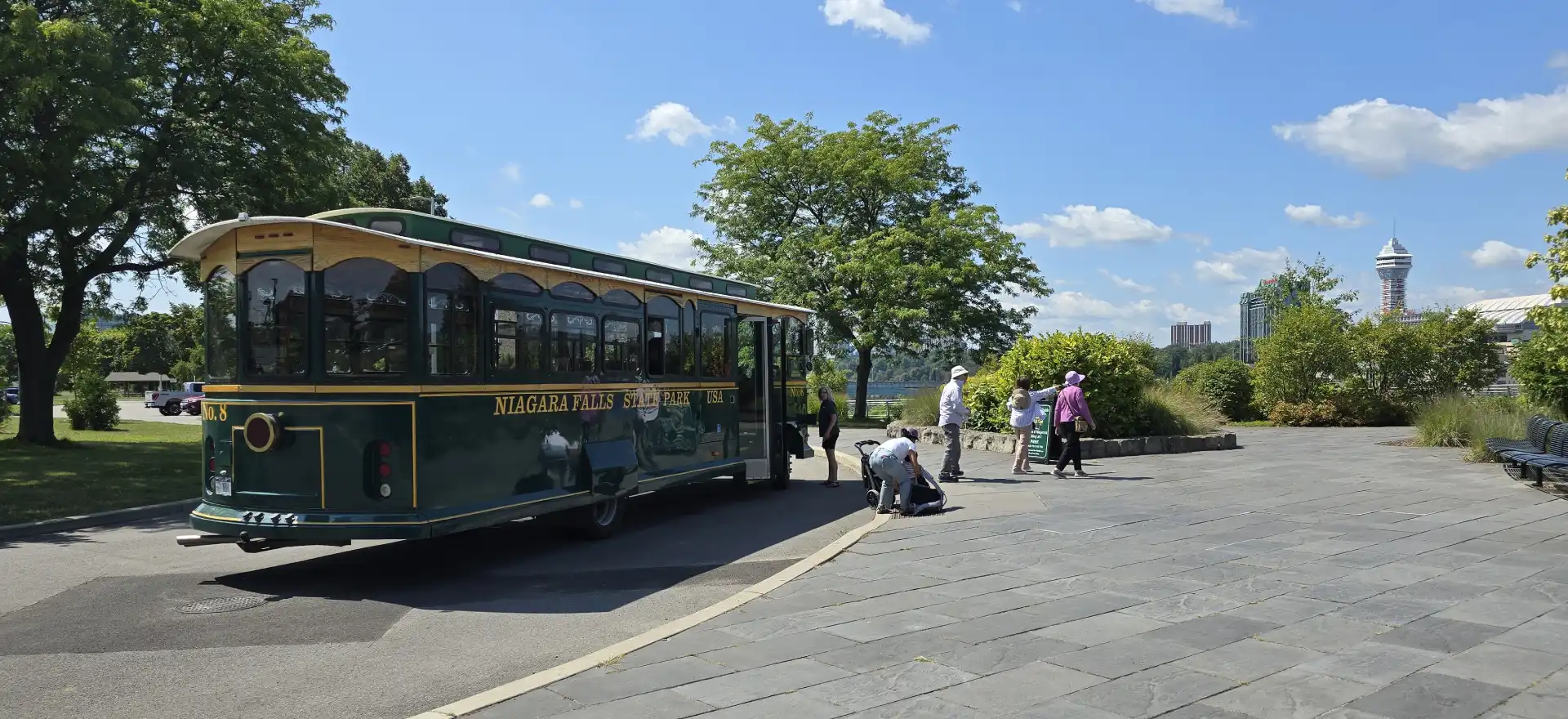 header-pic-niagara-falls-scenic-trolley5